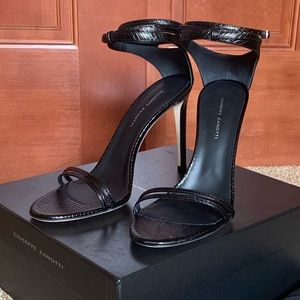NWT - IT 41 Giuseppe Zanotti Leather Sandals